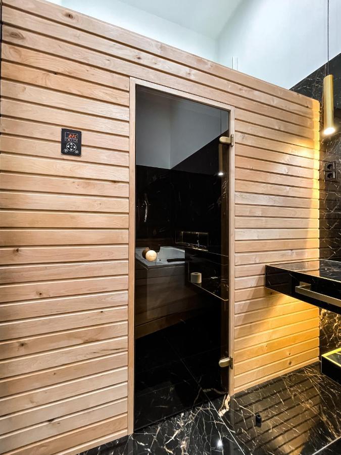 Apartment St Stephen Luxury With Jacuzzi And Sauna Budapest