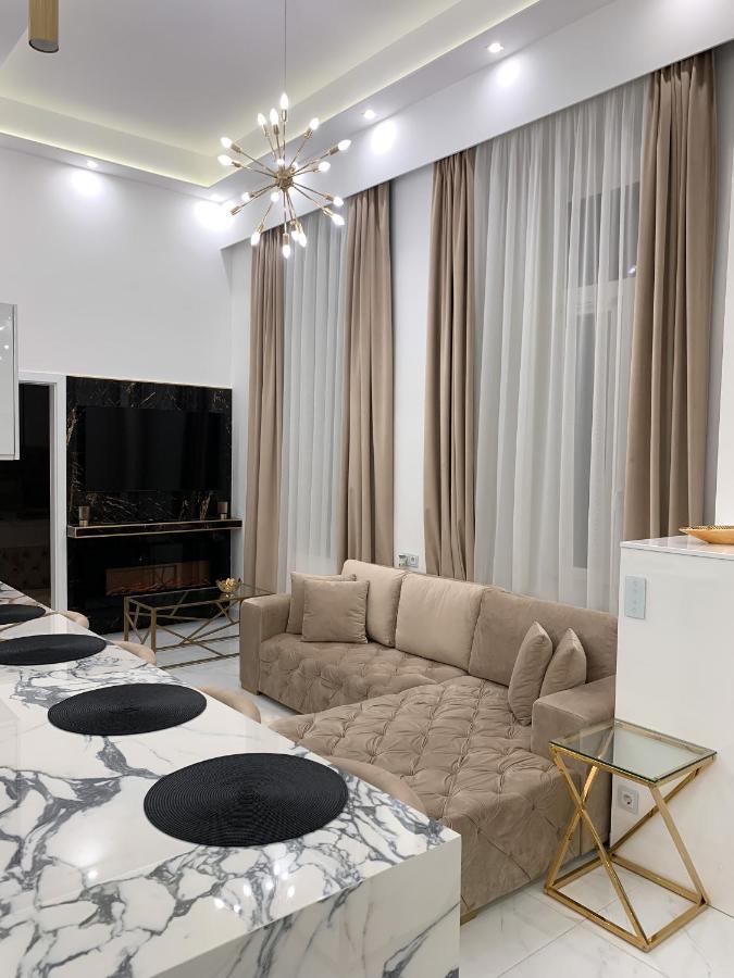 St Stephen Luxury With Jacuzzi And Sauna Apartment *